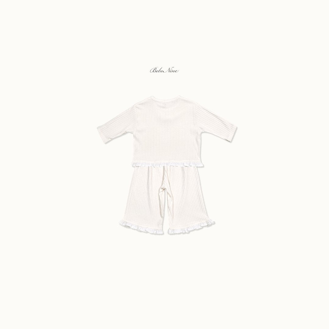 ［bebenine］Lily Frill Set Up