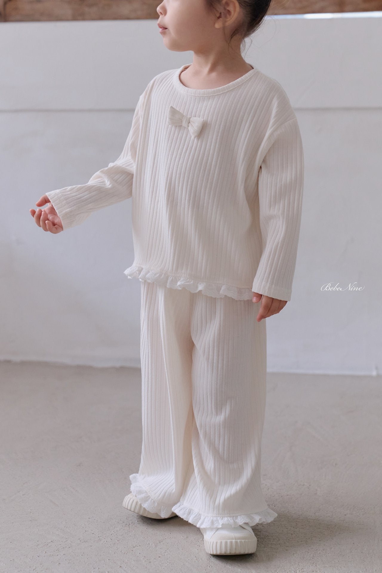 ［bebenine］Lily Frill Set Up