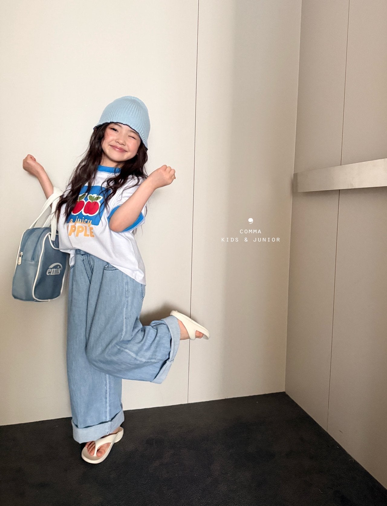 ［comma］Apple two tone tee