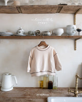［anggo］Cake sweatshirt