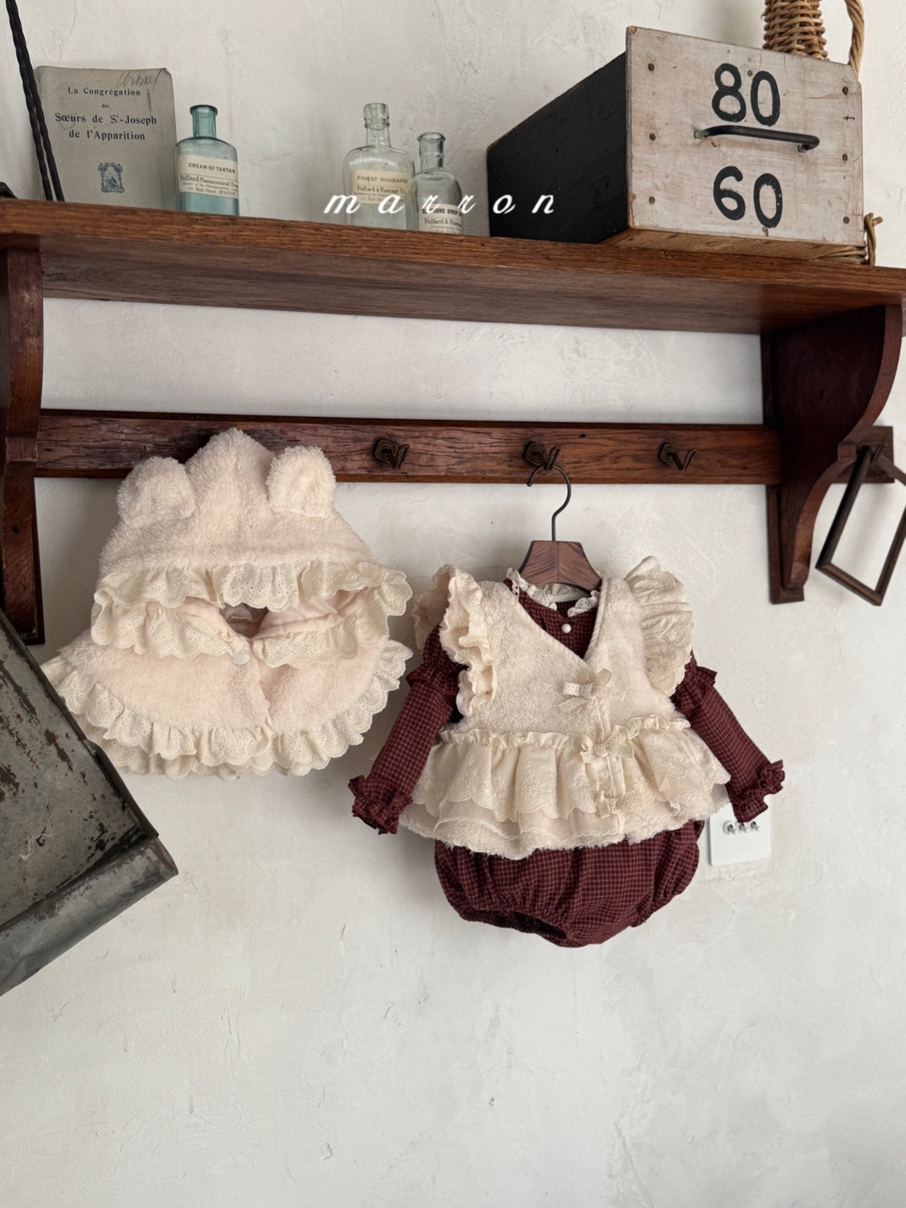 ［marron］Mini lace bear cape