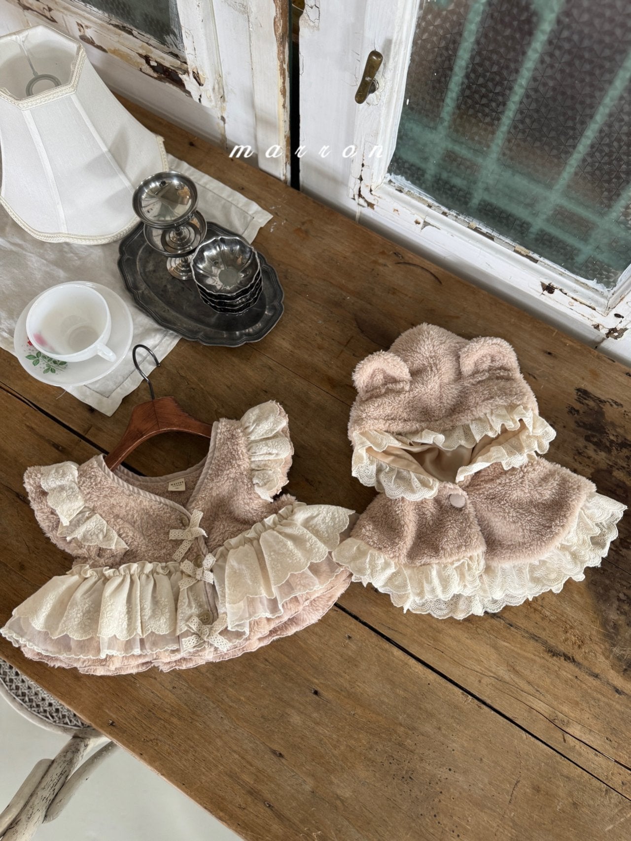 ［marron］Mini lace bear cape