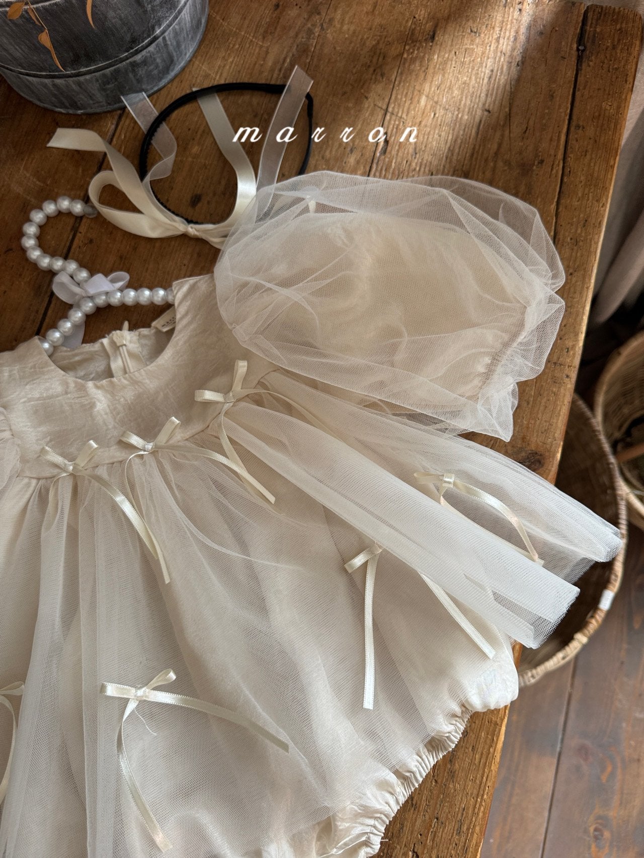 ［marron］Ribbon rompers
