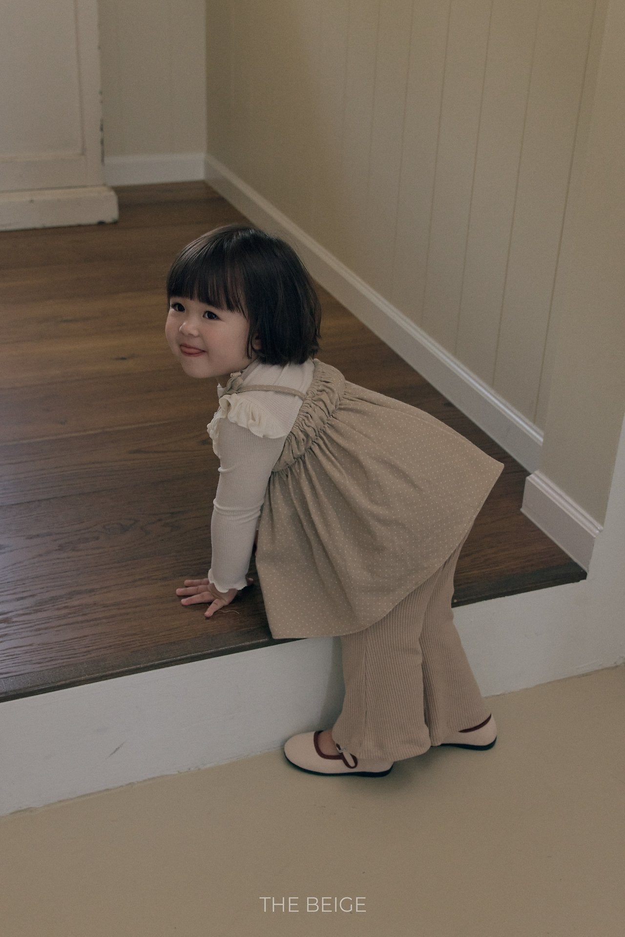 ［The beige］Ribbed Bootcut Pants