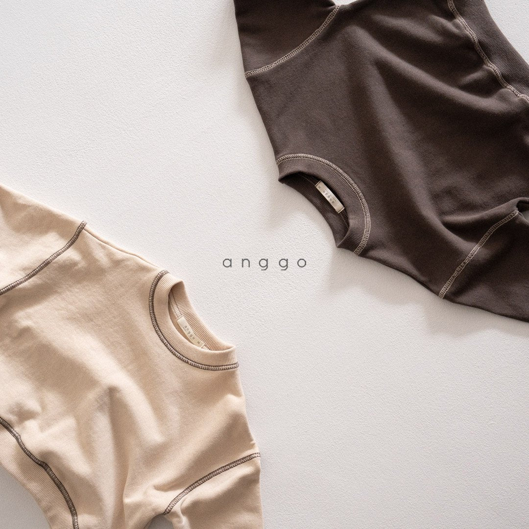 ［anggo］Cake sweatshirt