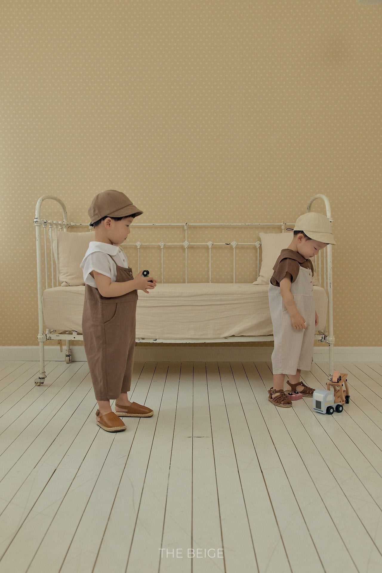 ［The beige］Binding overalls