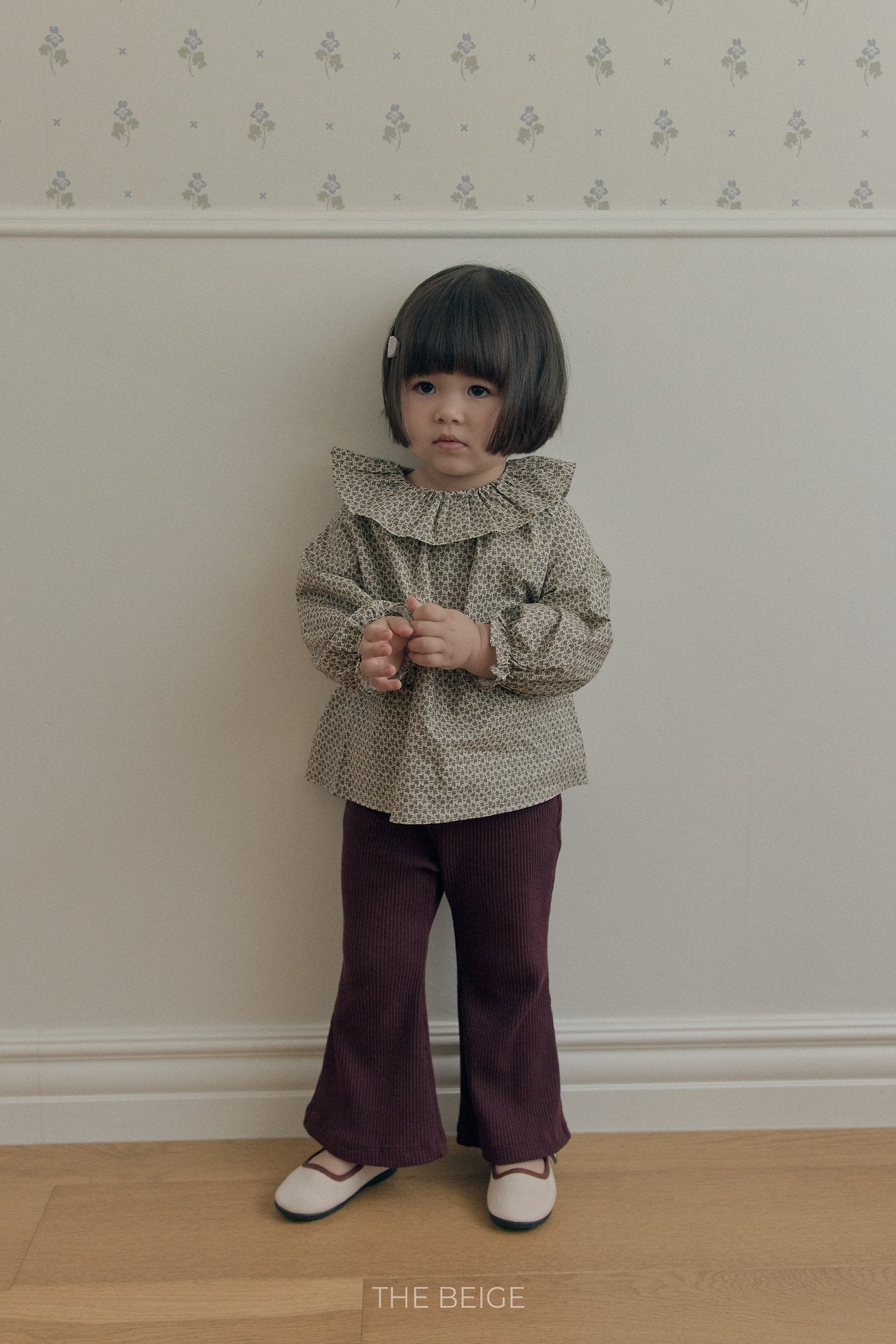 ［The beige］Ribbed Bootcut Pants