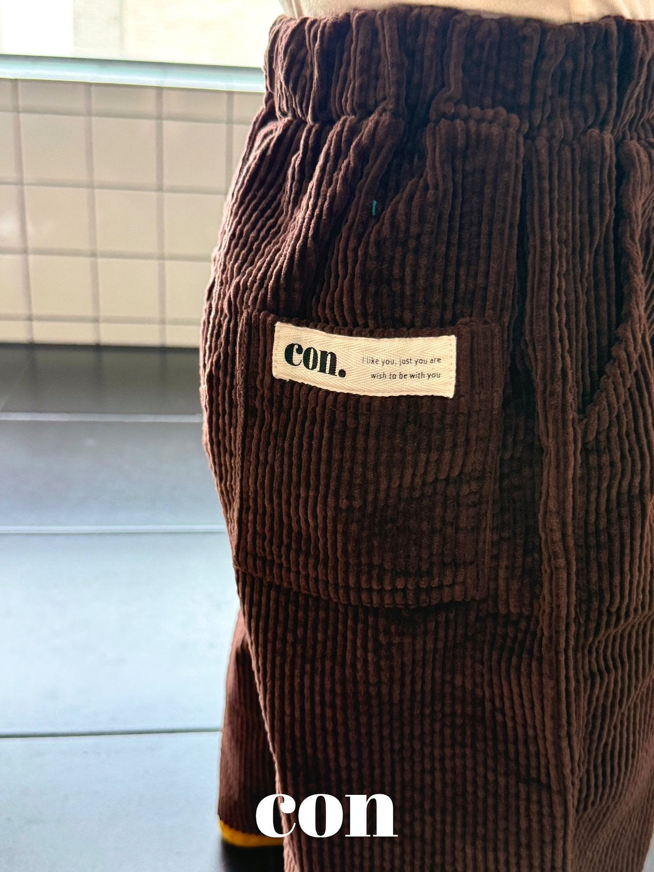 ［con］Soft corduroy pants
