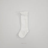 ［bebenine］Nine Frill Knee Socks