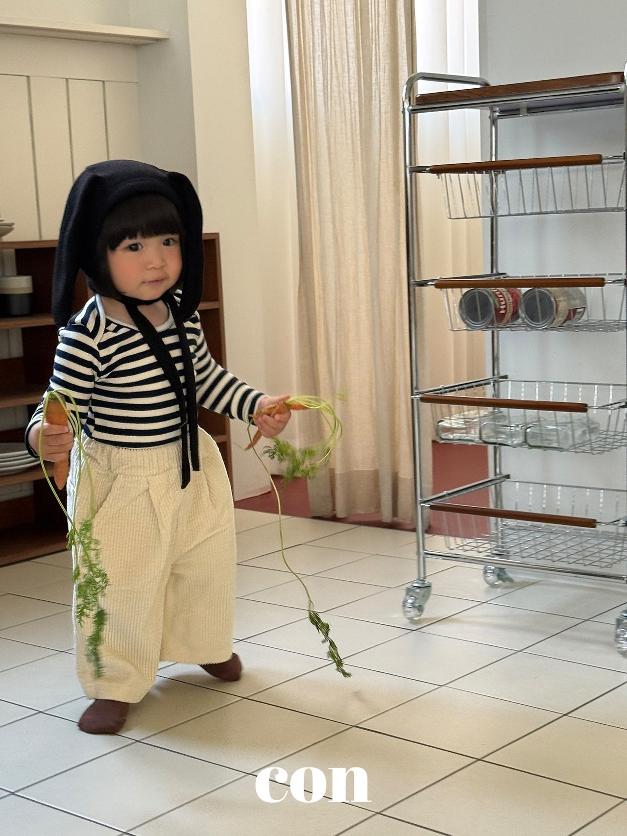 ［con］Soft corduroy pants