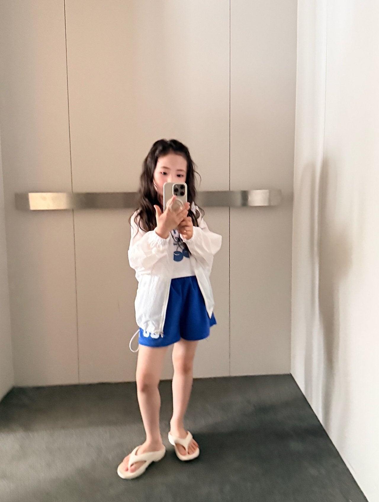 ［comma］Cherry camisole