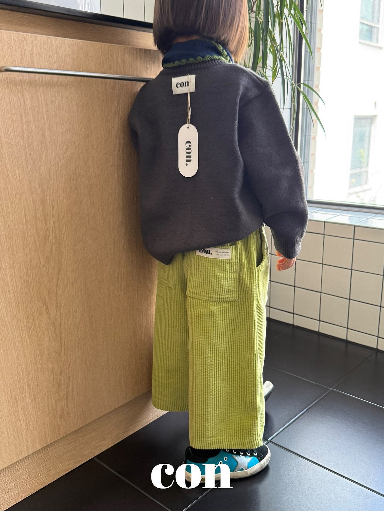 ［con］Soft corduroy pants
