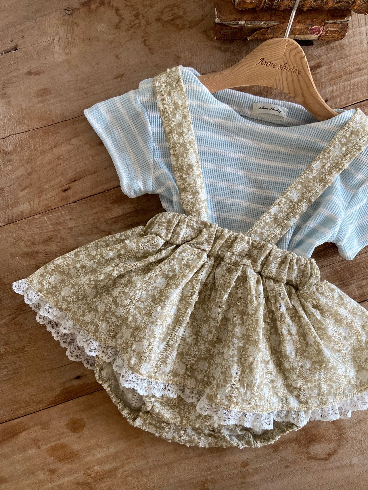 ［Anne shirley］Candy stripe tee