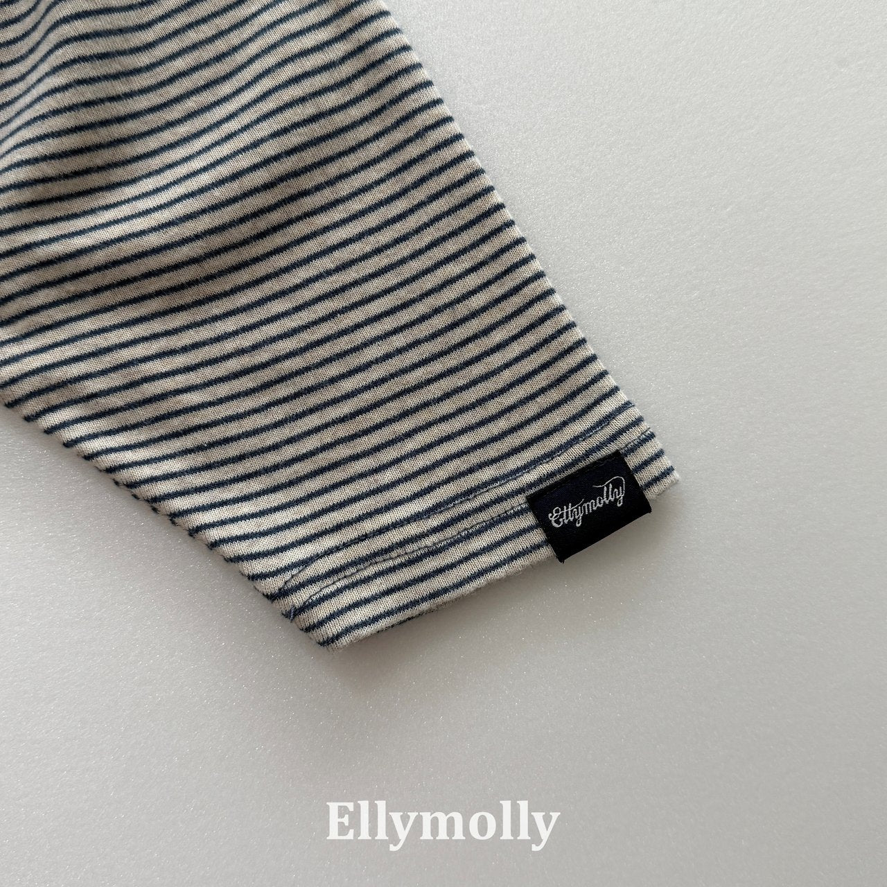 ［ELLY MOLLY］Worth it stripe tops
