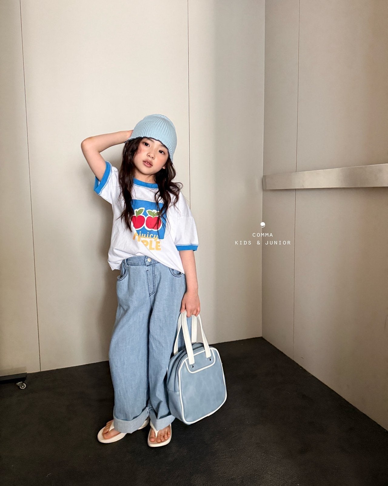 ［comma］Apple two tone tee