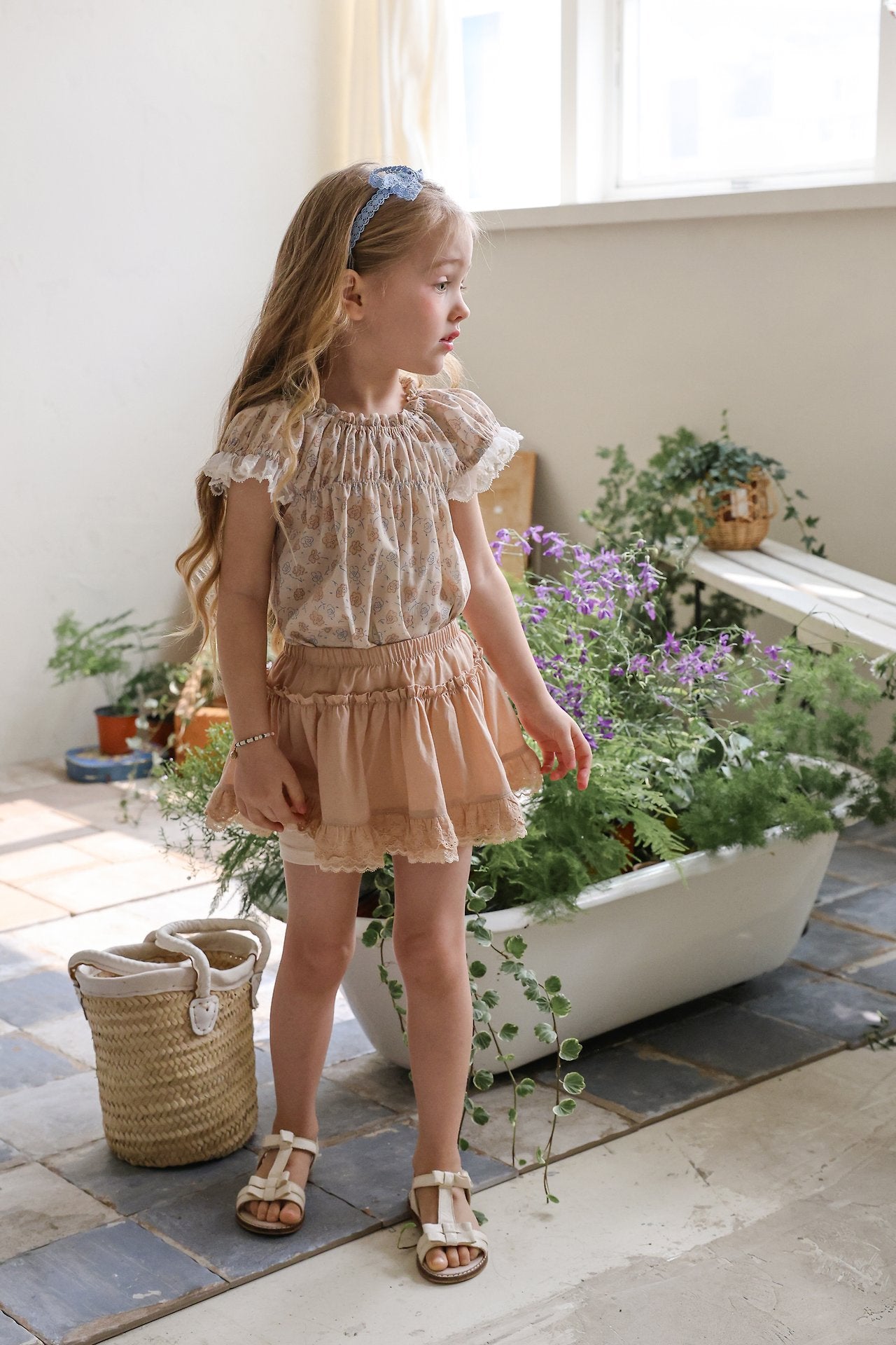 ［FLO］Lovely flower lace blouse