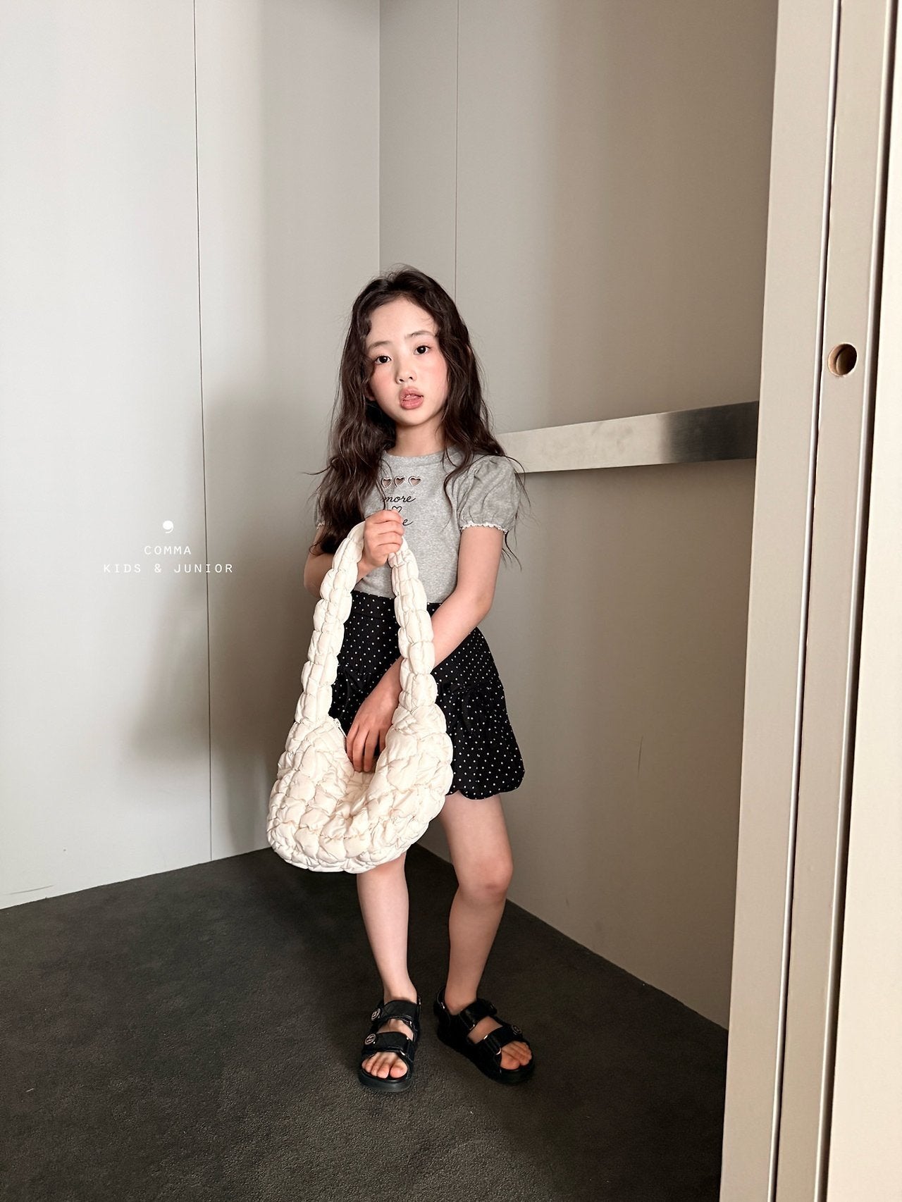 ［comma］Heart punching puff tee
