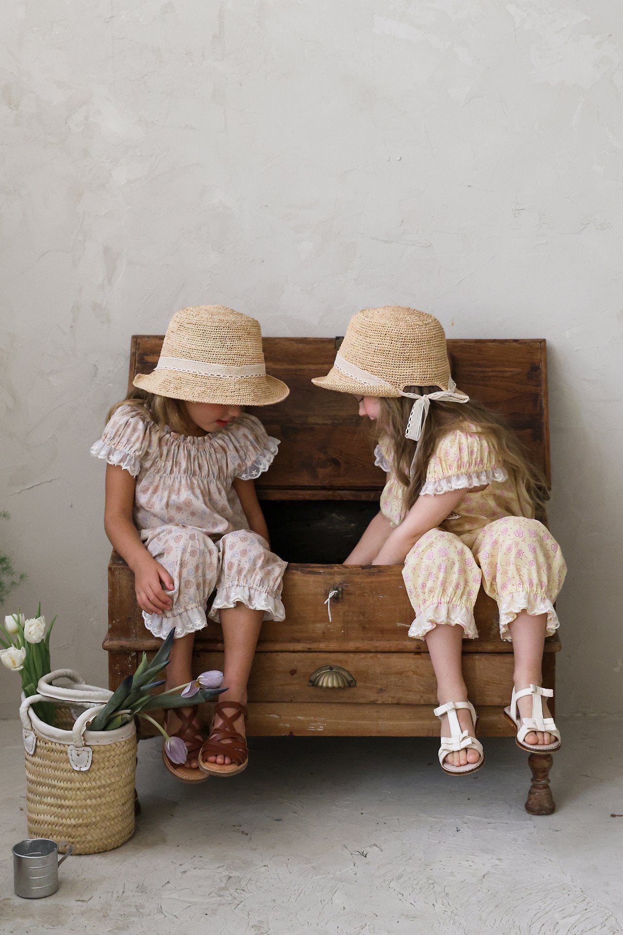 ［FLO］Lovely flower lace blouse