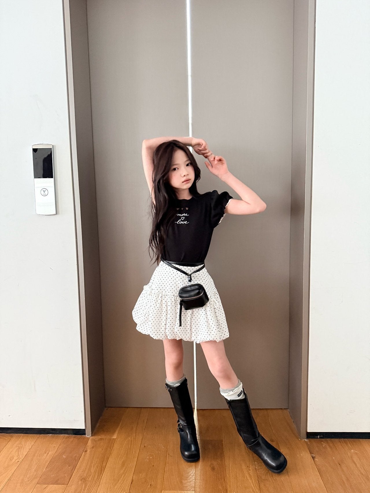 ［comma］Heart punching puff tee