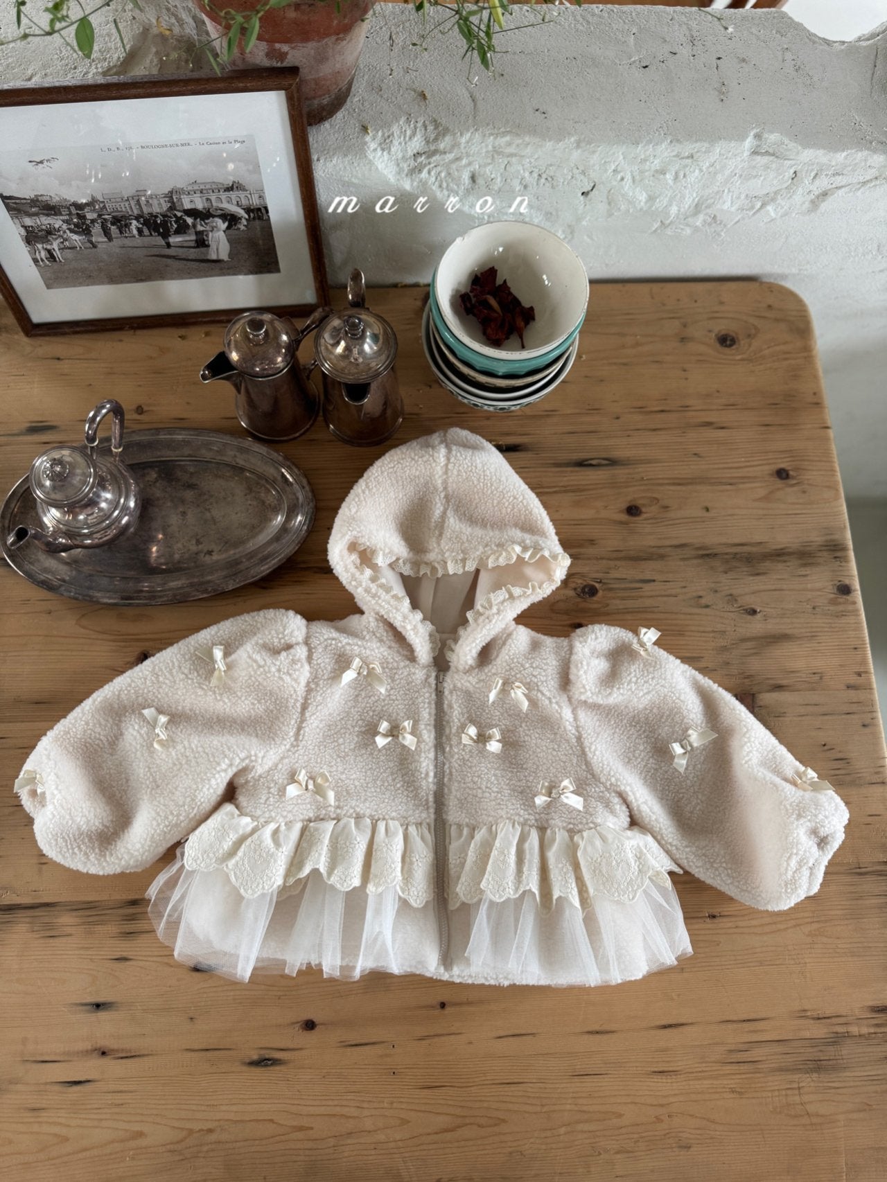 ［marron］Ribbon lace hood zip-up