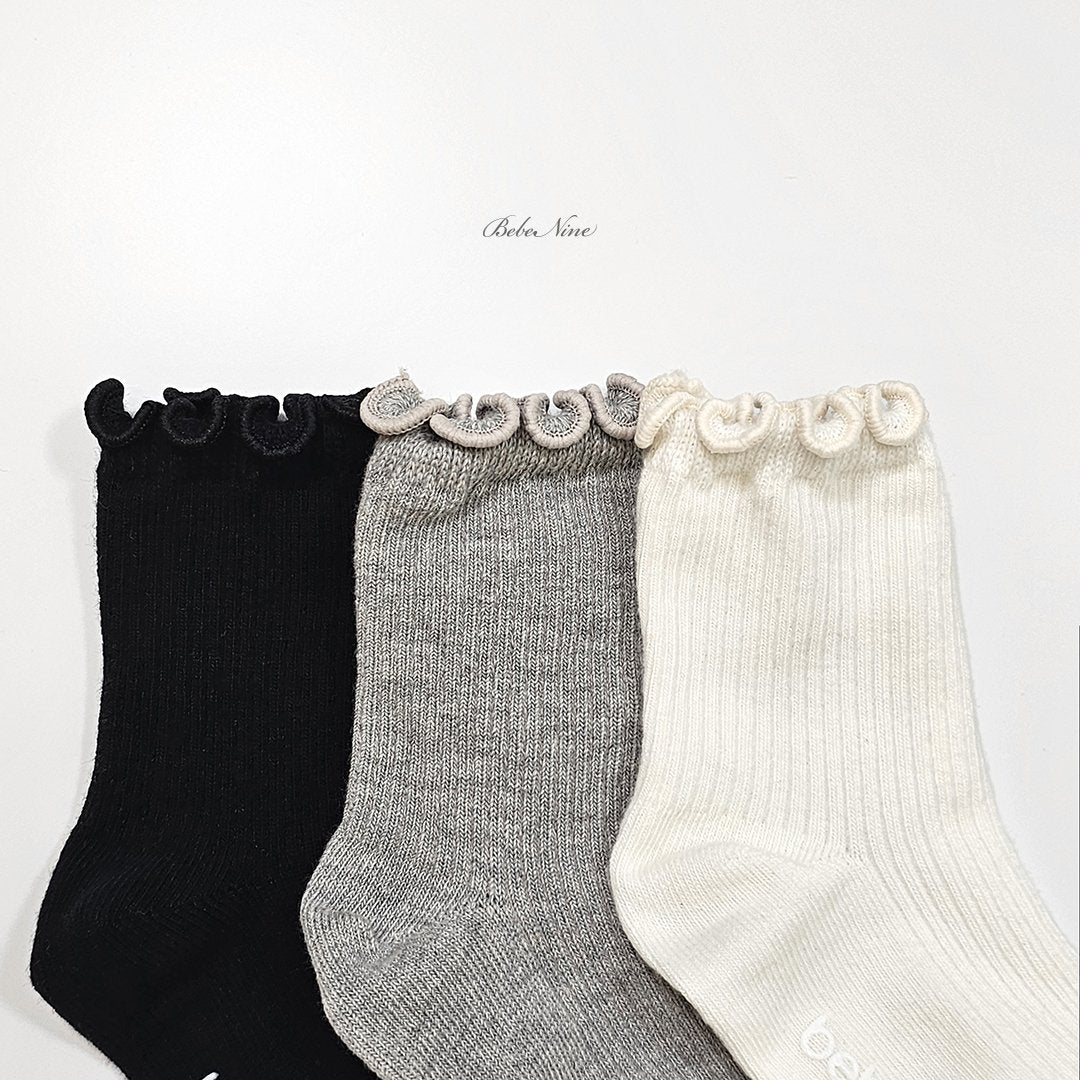 ［bebenine］Frill socks set