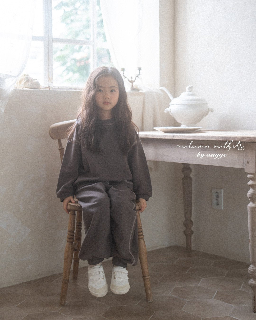 ［anggo］Cake sweatshirt