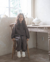 ［anggo］Cake sweatshirt
