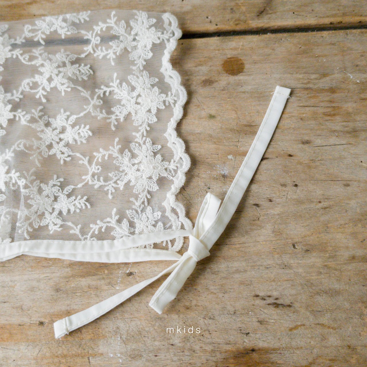 ［mkids］Chocolate lace bonnet