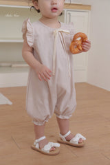 ［bebenine］Kiel ribbon frill suit