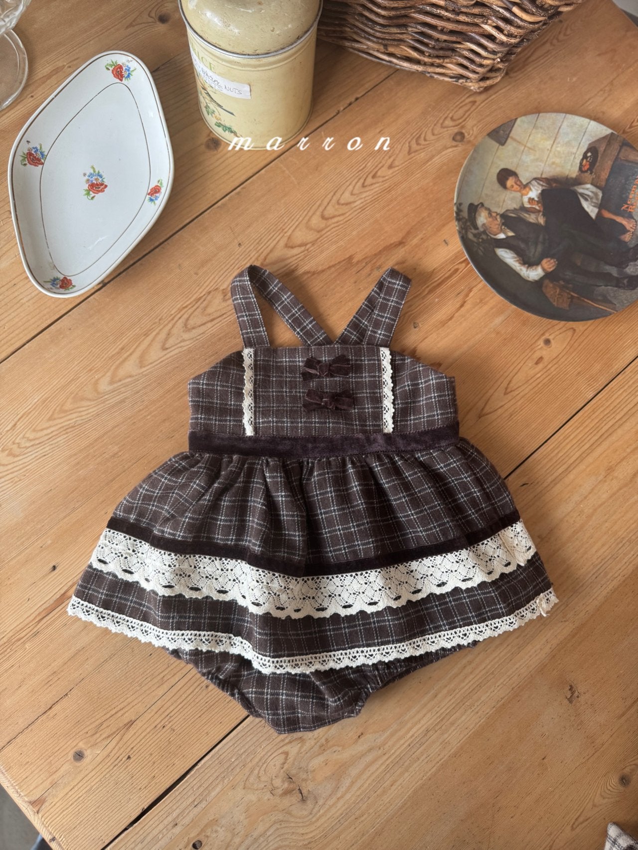 ［marron］Buruni check ribbon rompers