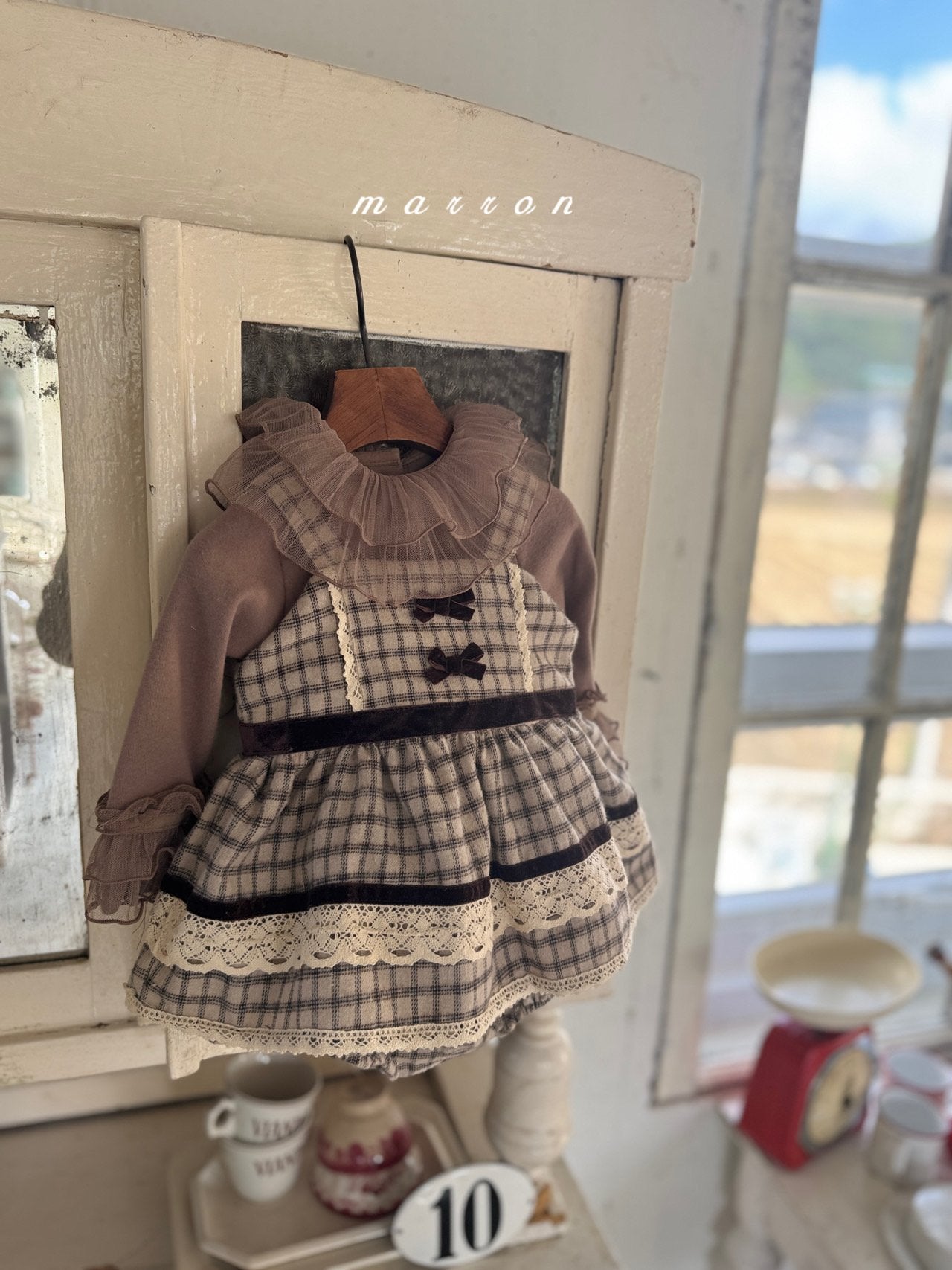 ［marron］Buruni check ribbon rompers