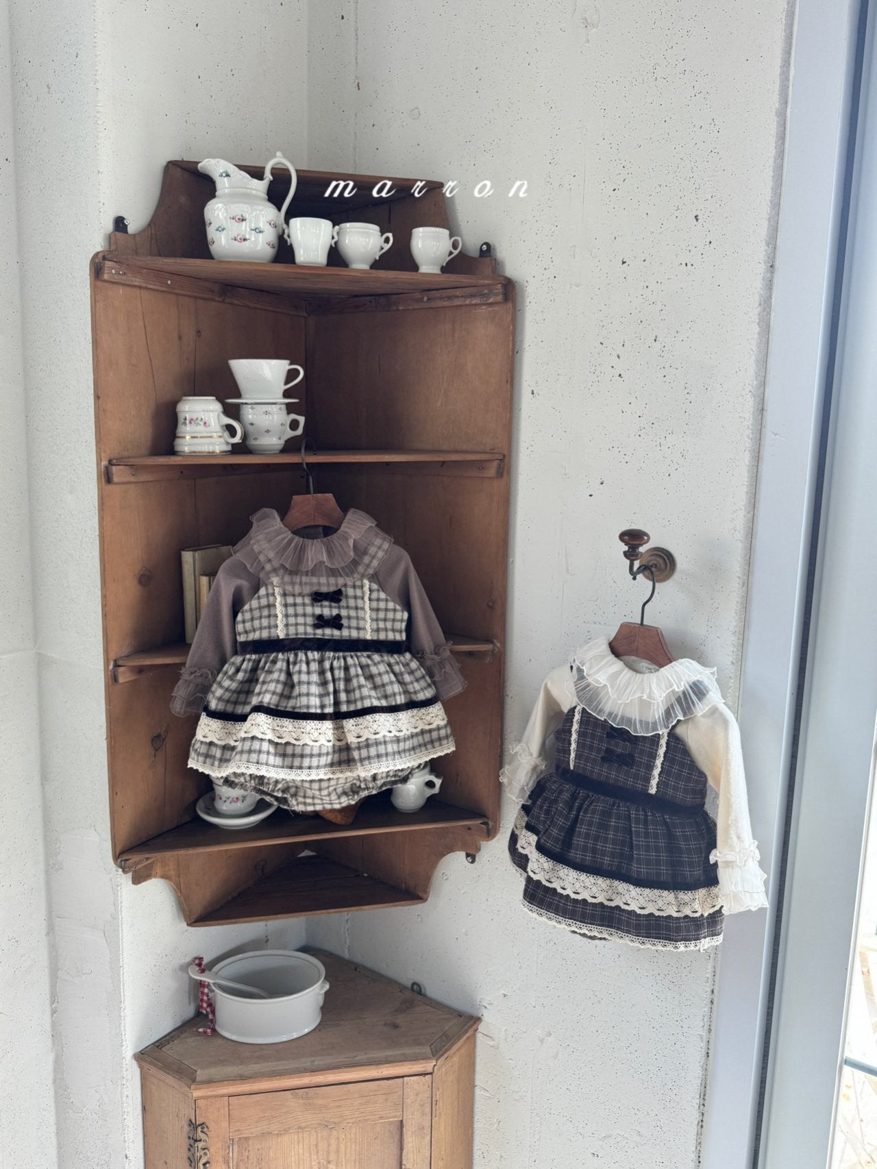 ［marron］Buruni check ribbon rompers