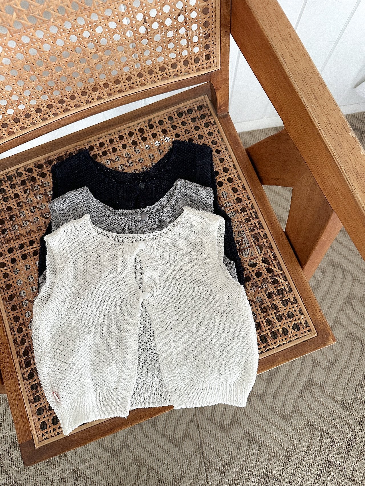 ［minirobe］Button knit vest