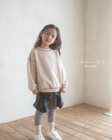 ［anggo］Cake sweatshirt