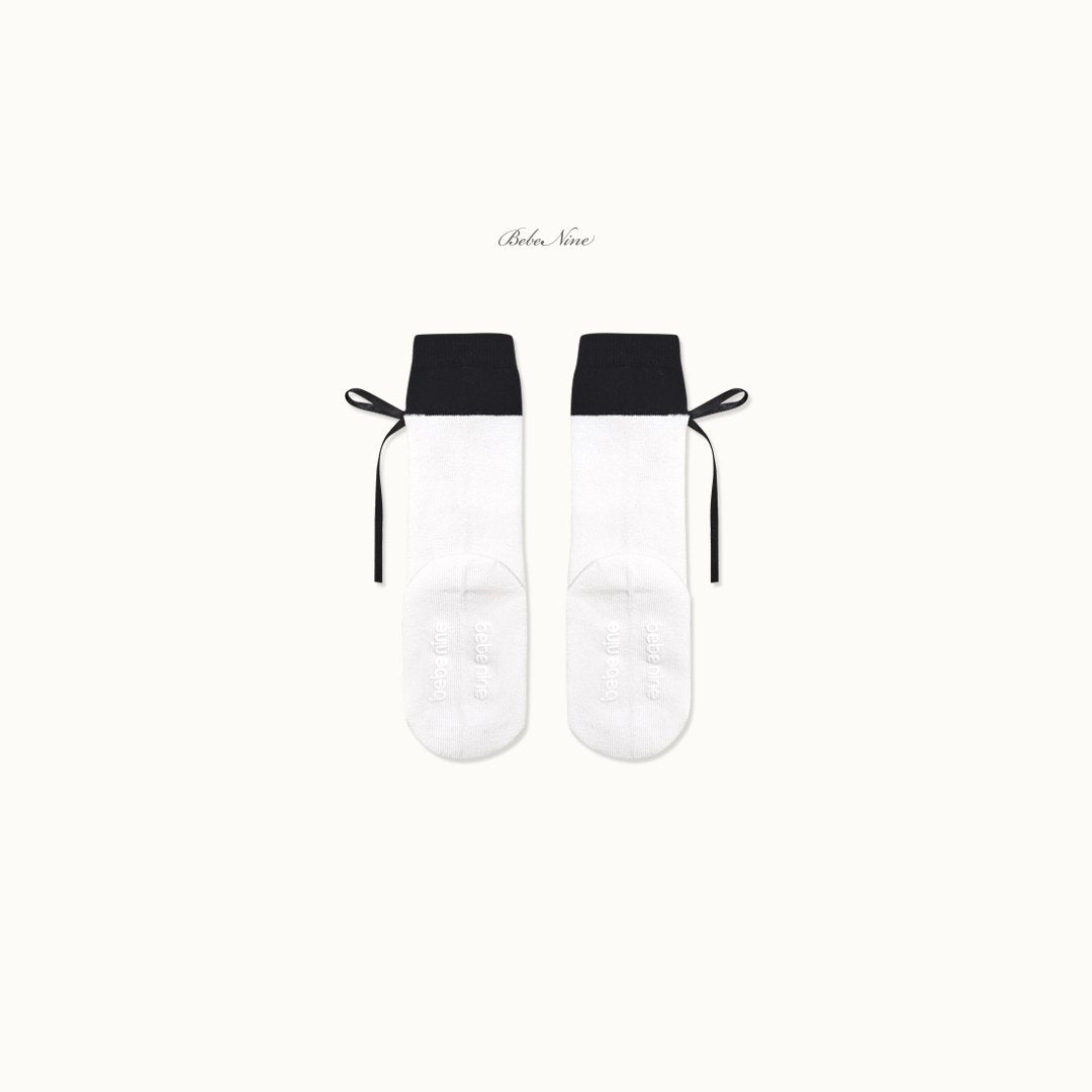 ［bebenine］Nine Ribbon Knee Socks Set