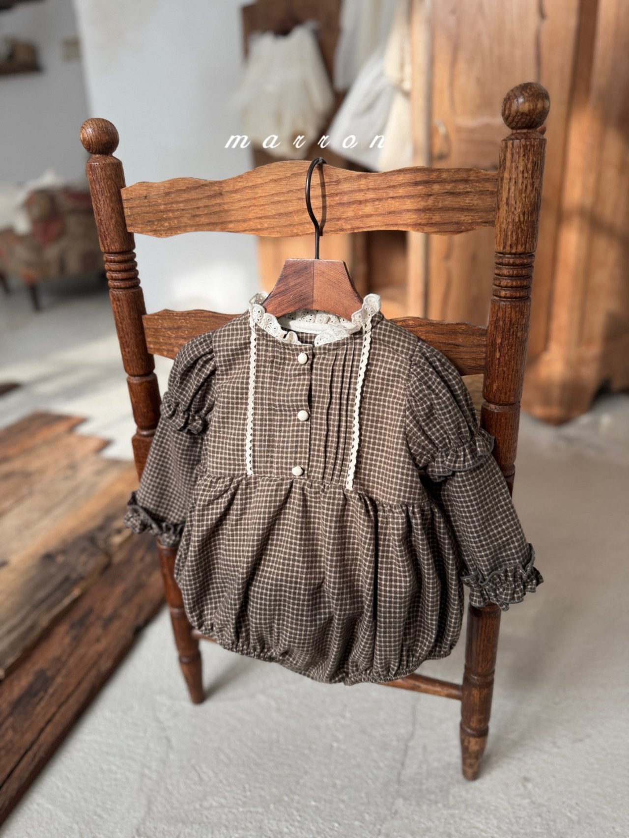 ［marron］Chickles check frill rompers