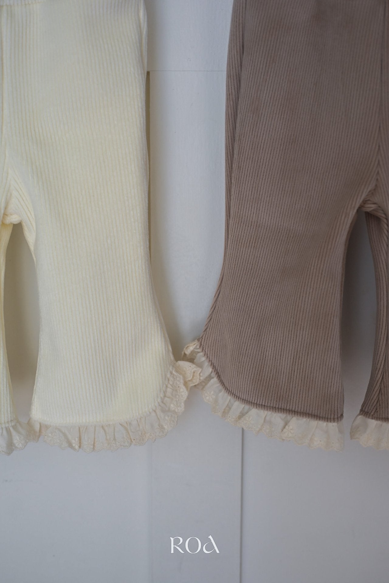 ［ROA］Frill flare pants