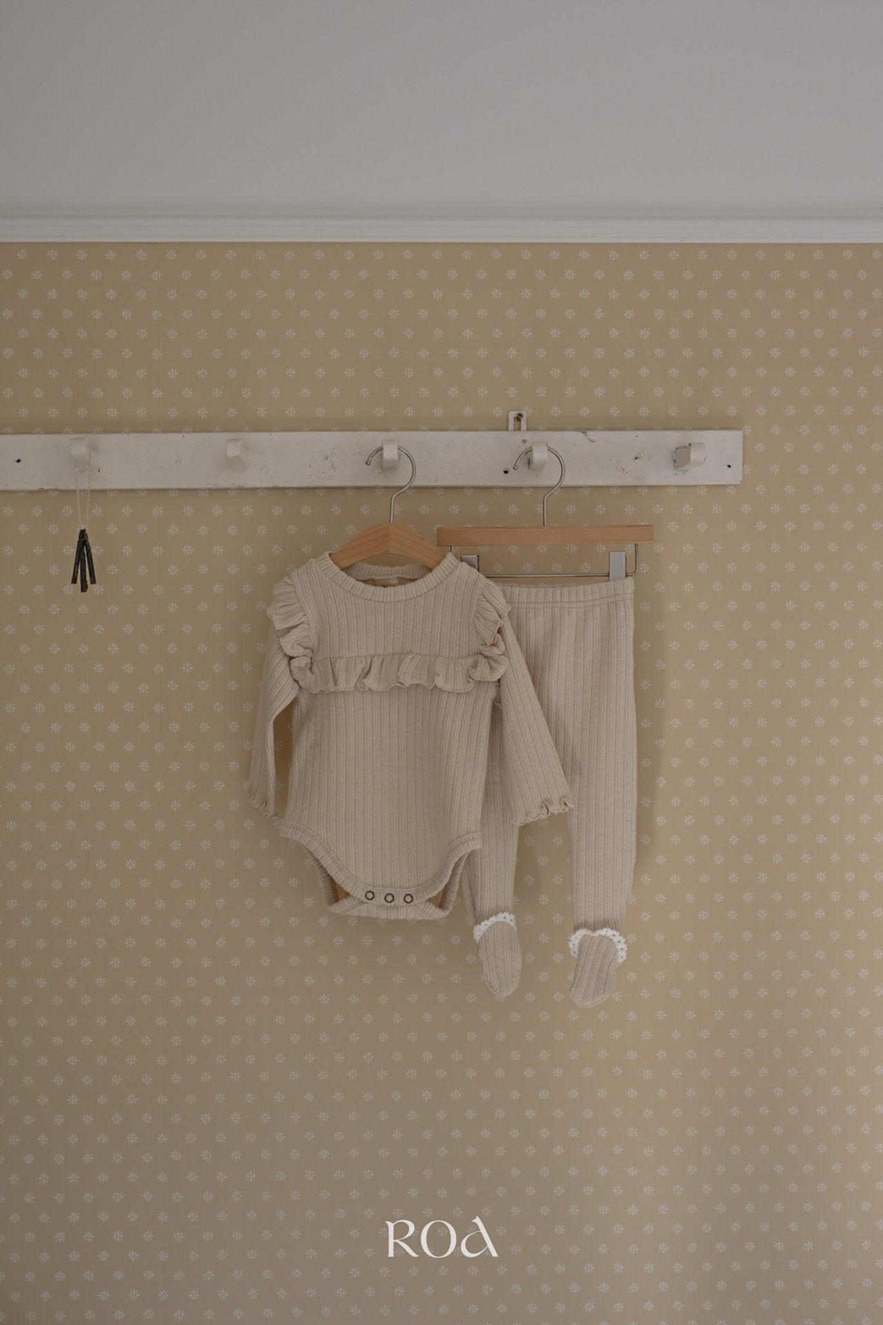 ［ROA］Frill foot leggings