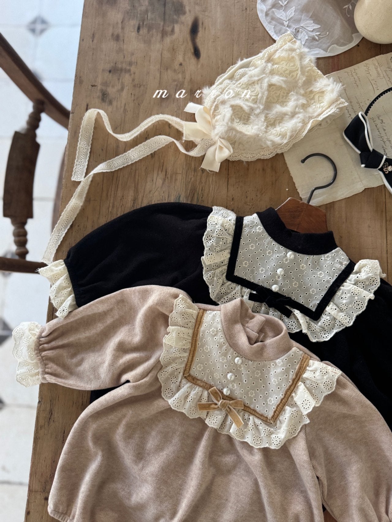 ［marron］Coco lace rompers