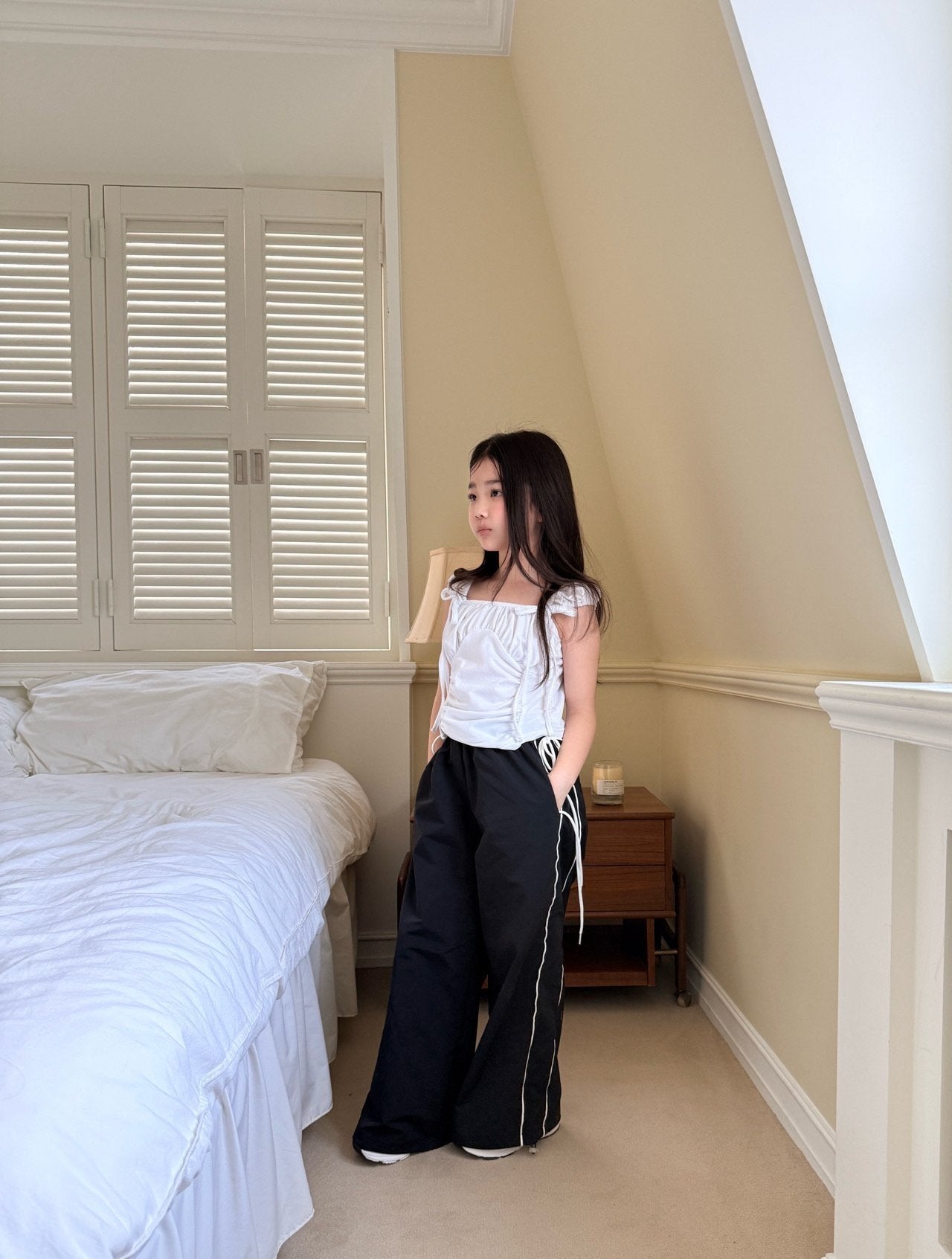 ［comma］Line ribbon rustling pants