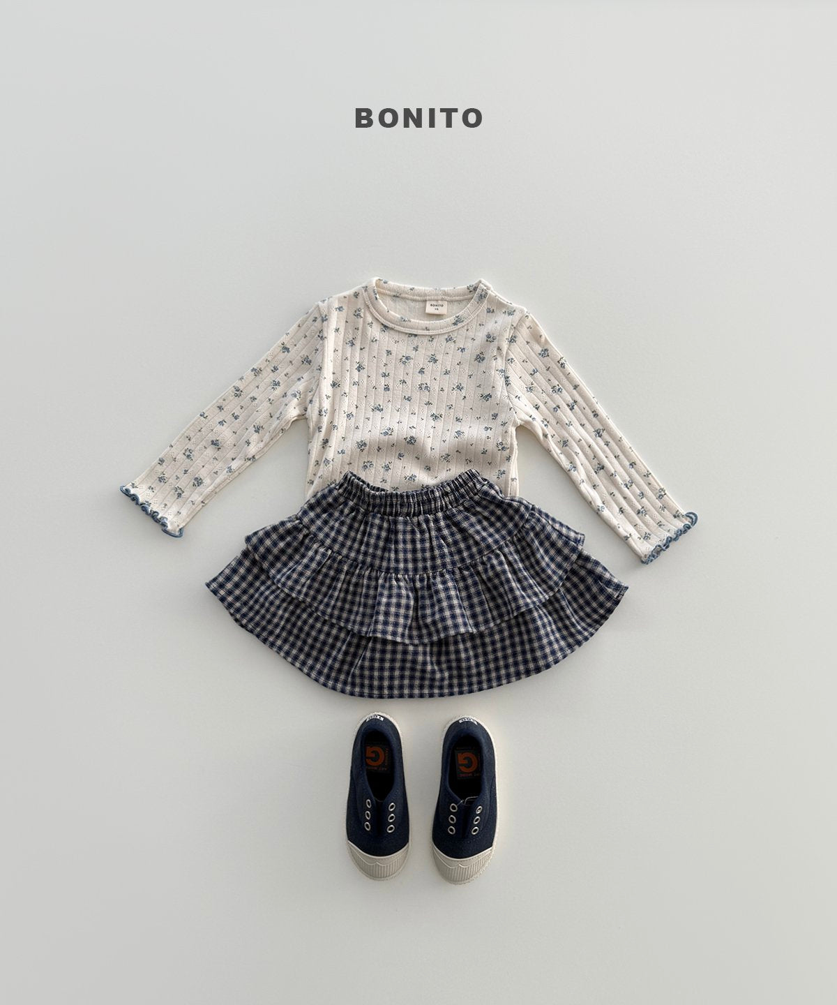 ［Bonito］Eyelet flower tee