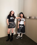 ［comma］1978 line tee