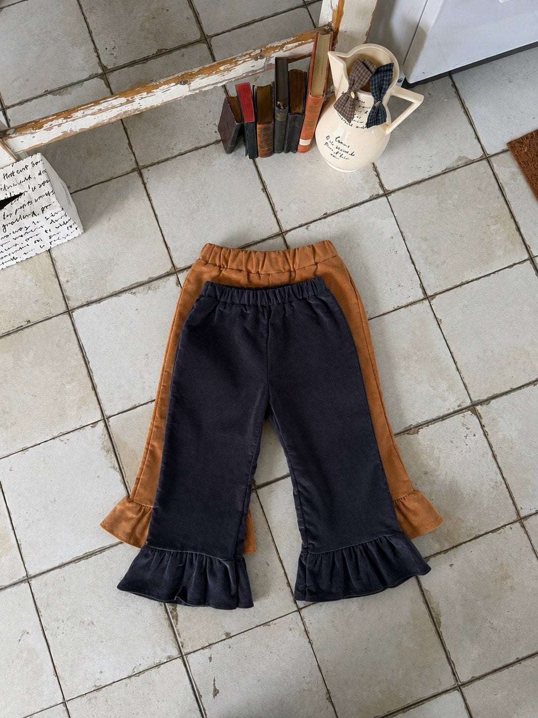 ［jujua］Corduroy frill pants