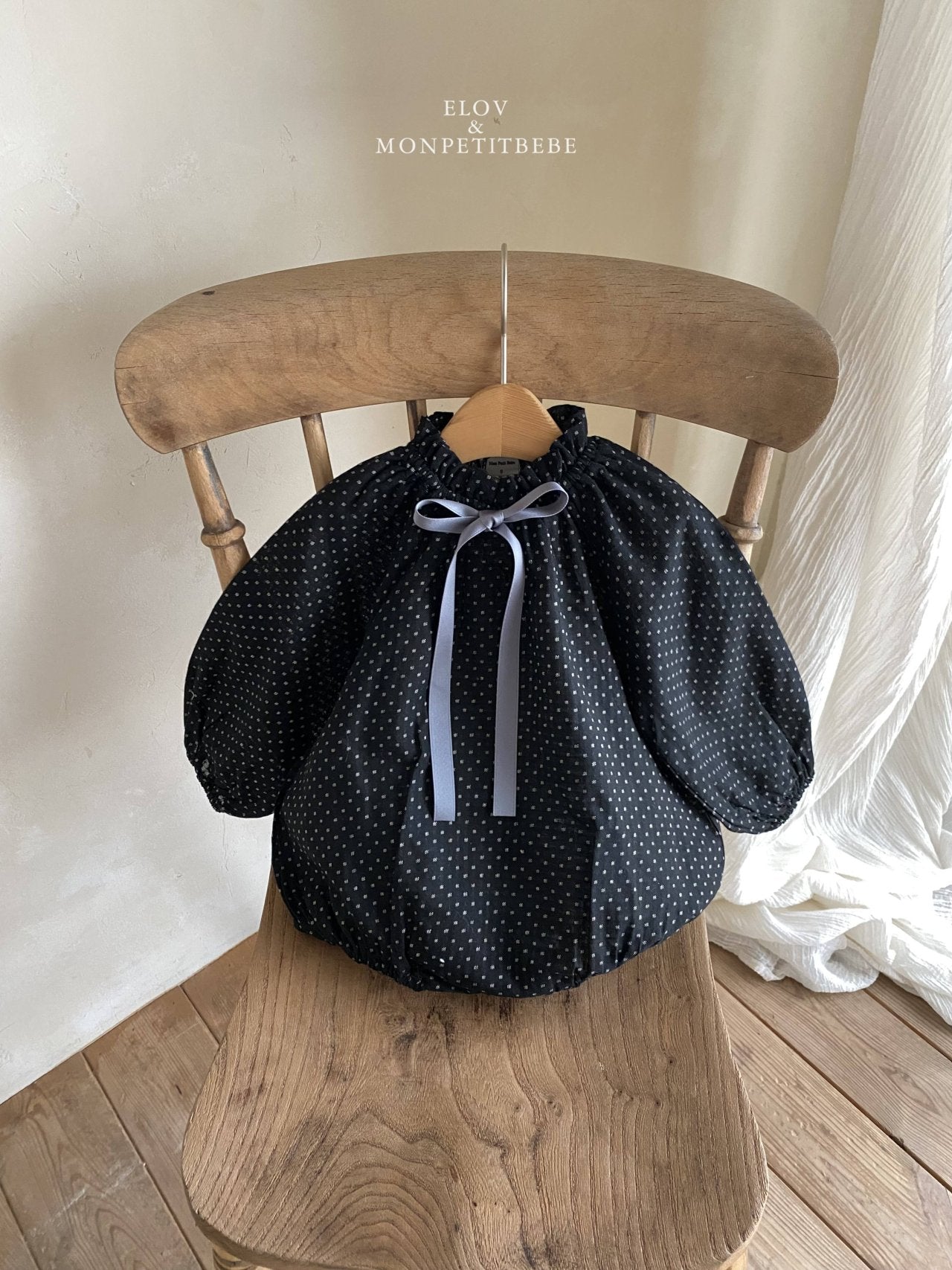 ［Mon petit bebe］Monde embroidery suit