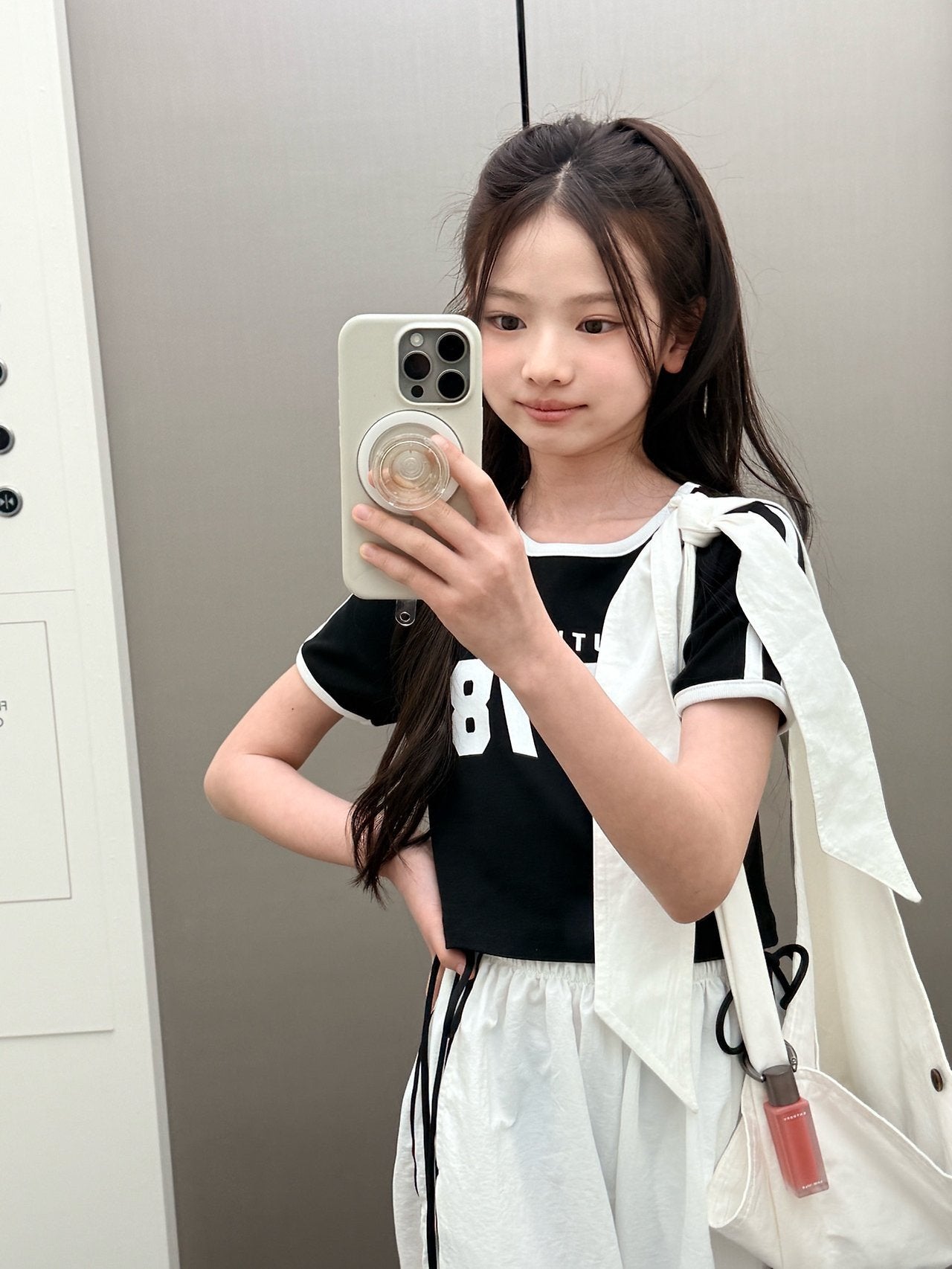 ［comma］1978 line tee