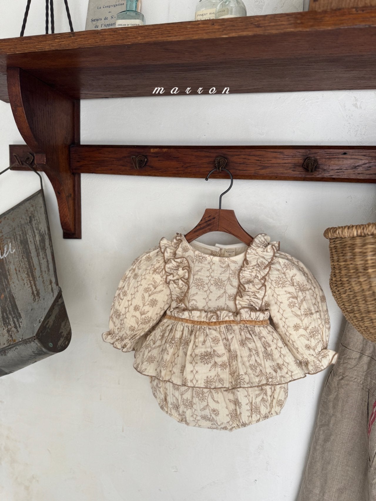 ［marron］Post flower rompers