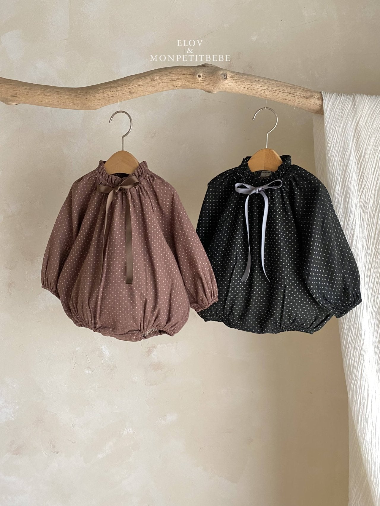 ［Mon petit bebe］Monde embroidery suit