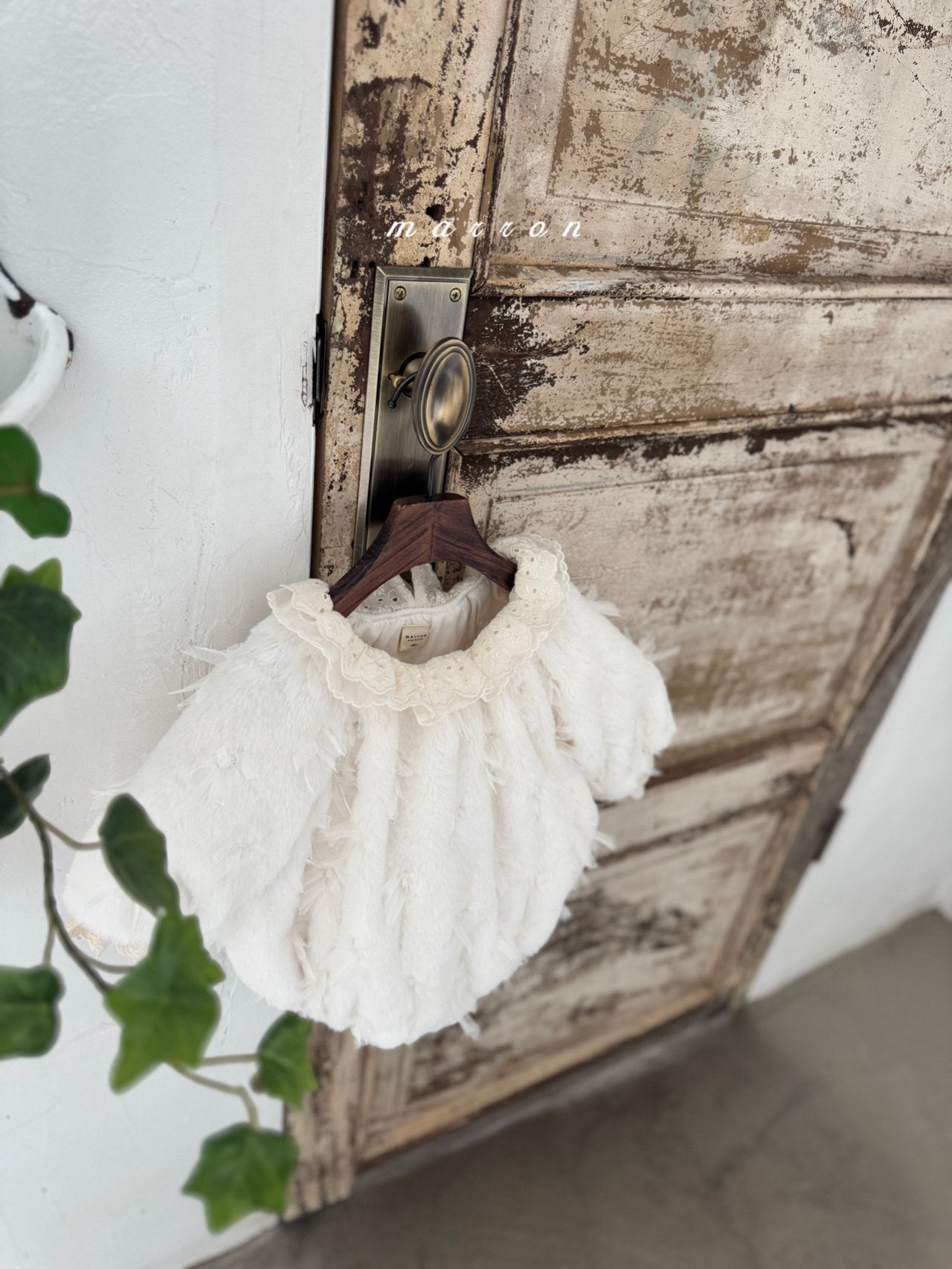 ［marron］Luna fur rompers