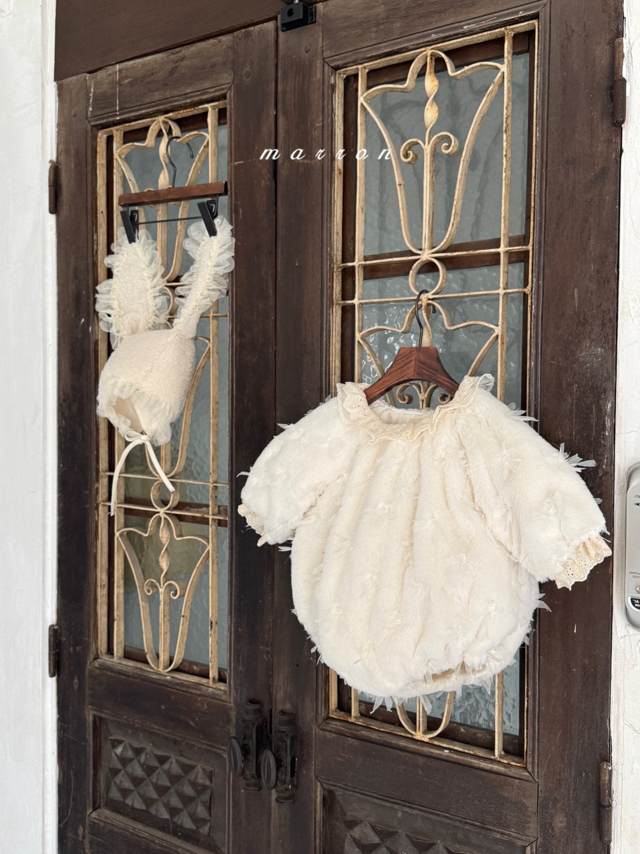 ［marron］Luna fur rompers