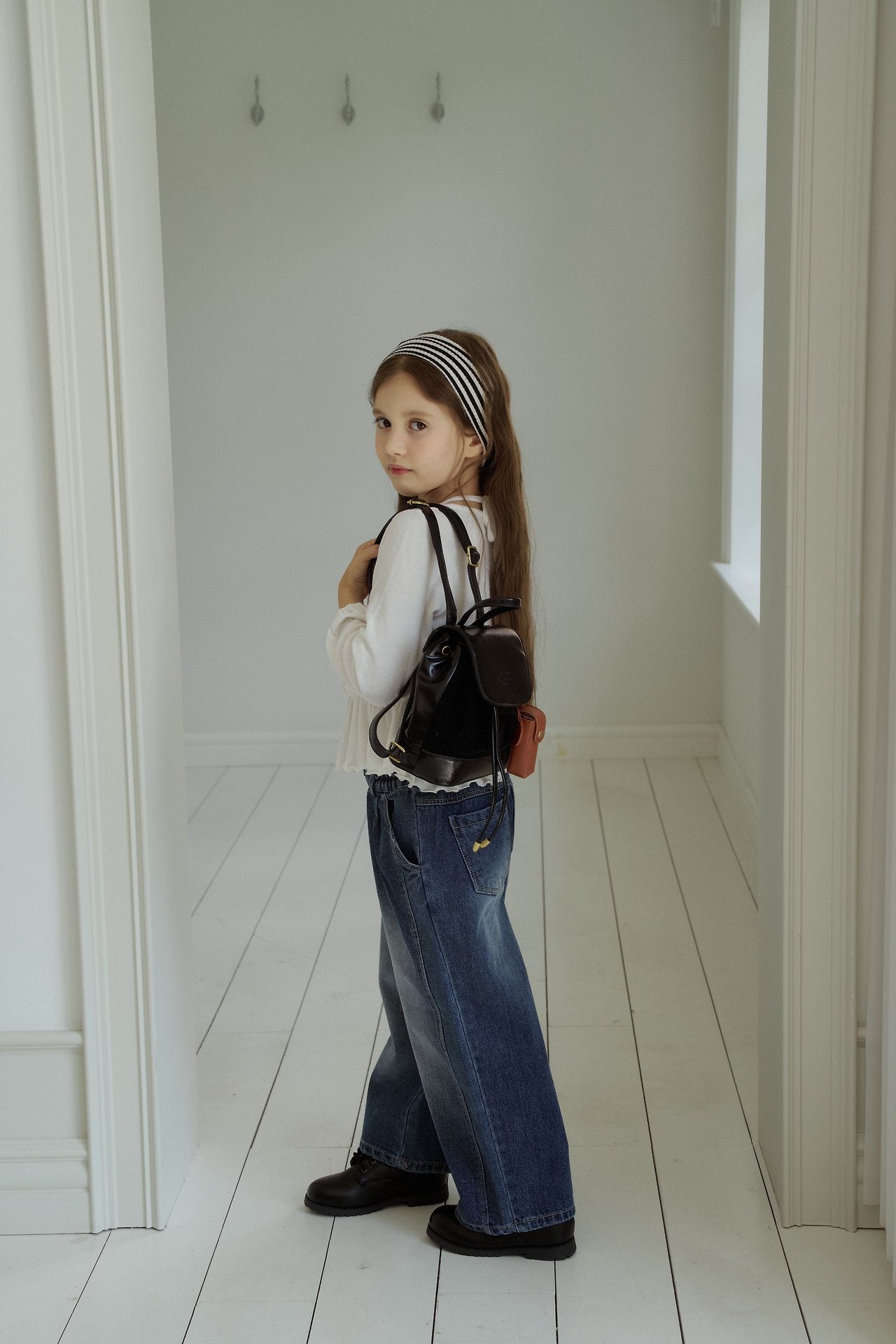 ［momo ann］Tuck denim pants